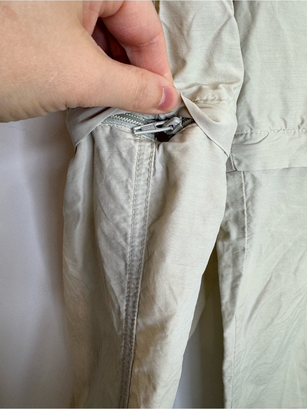 Vintage Columbia Convertible Cargo Pants in Light Beige gorpcore outdoor sporty - Picture 7 of 13